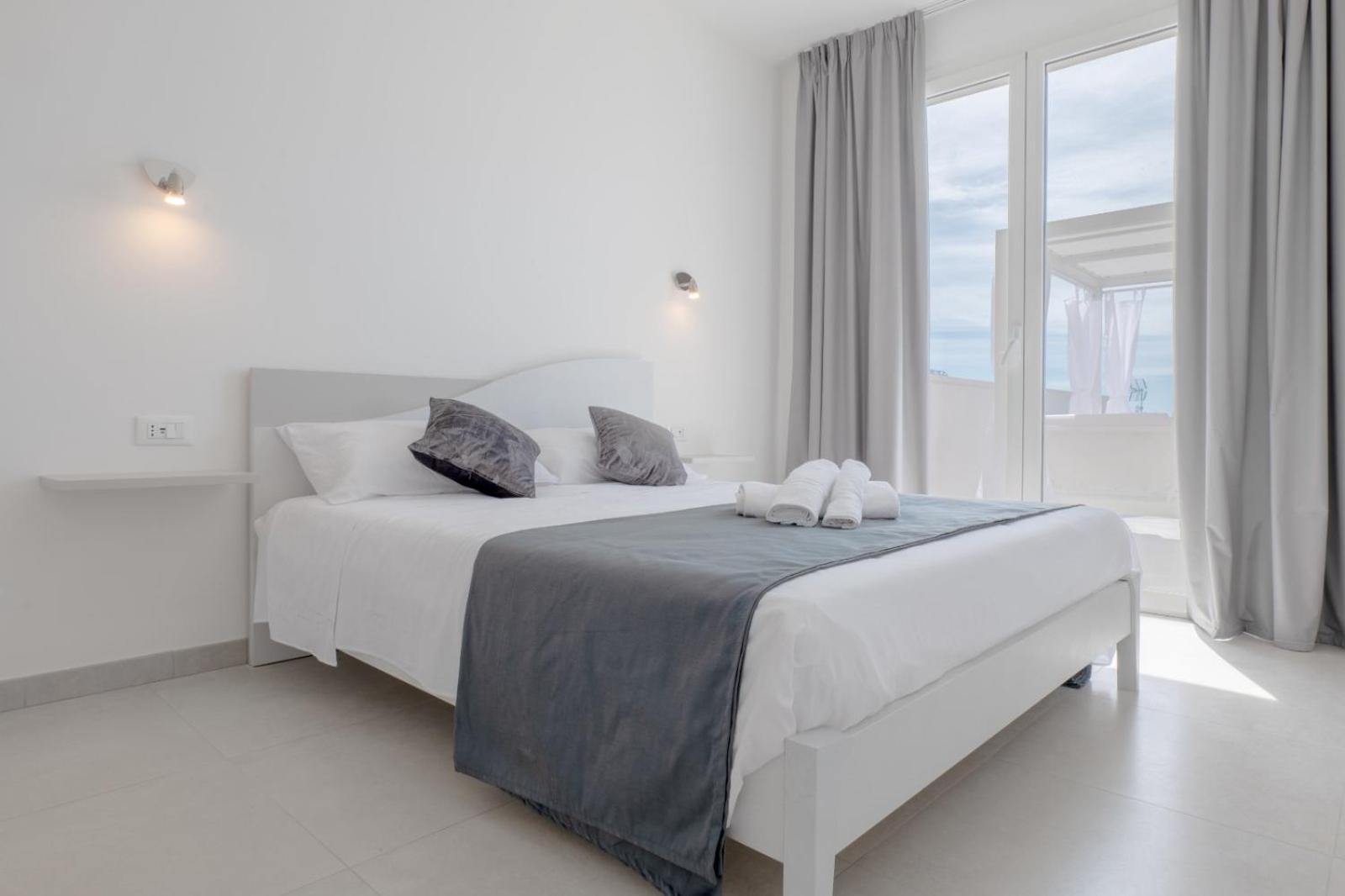 Diva Luxury Suite Торре-Сан-Джованни-Удженто Экстерьер фото