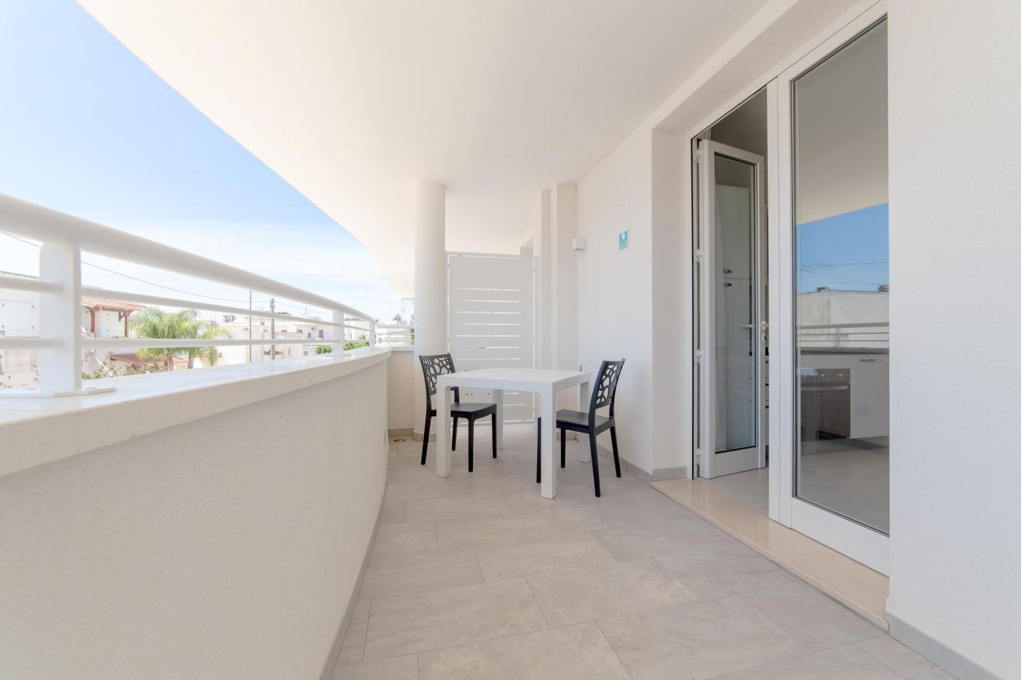 Diva Luxury Suite Торре-Сан-Джованни-Удженто Экстерьер фото